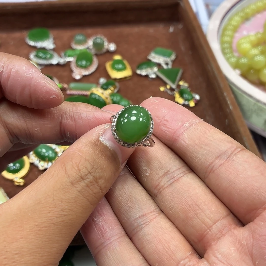 和田玉银S925镶嵌颈饰