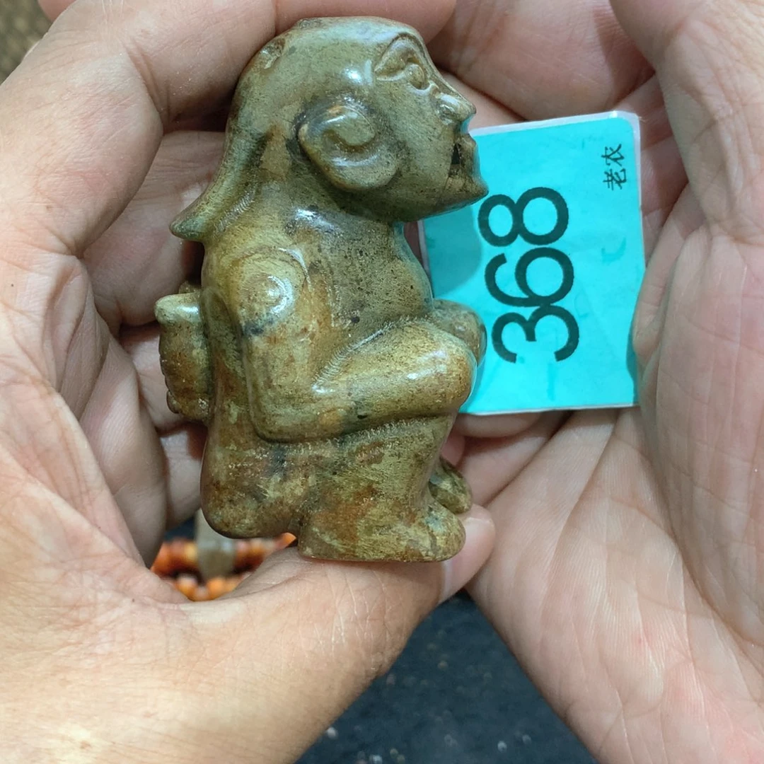 未镶嵌透闪石-蛇纹石玉颈饰