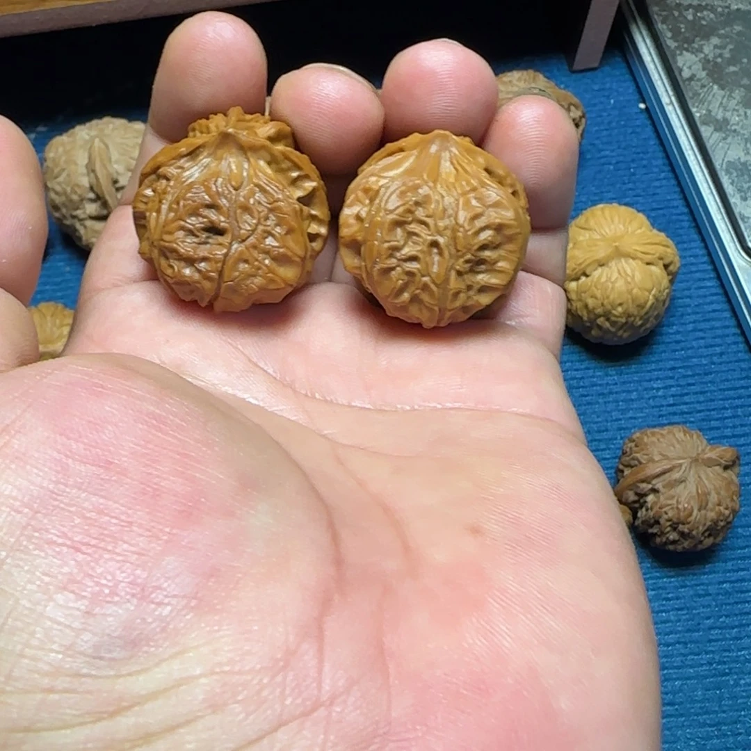 至***终文玩核桃吊坠全品小蛇