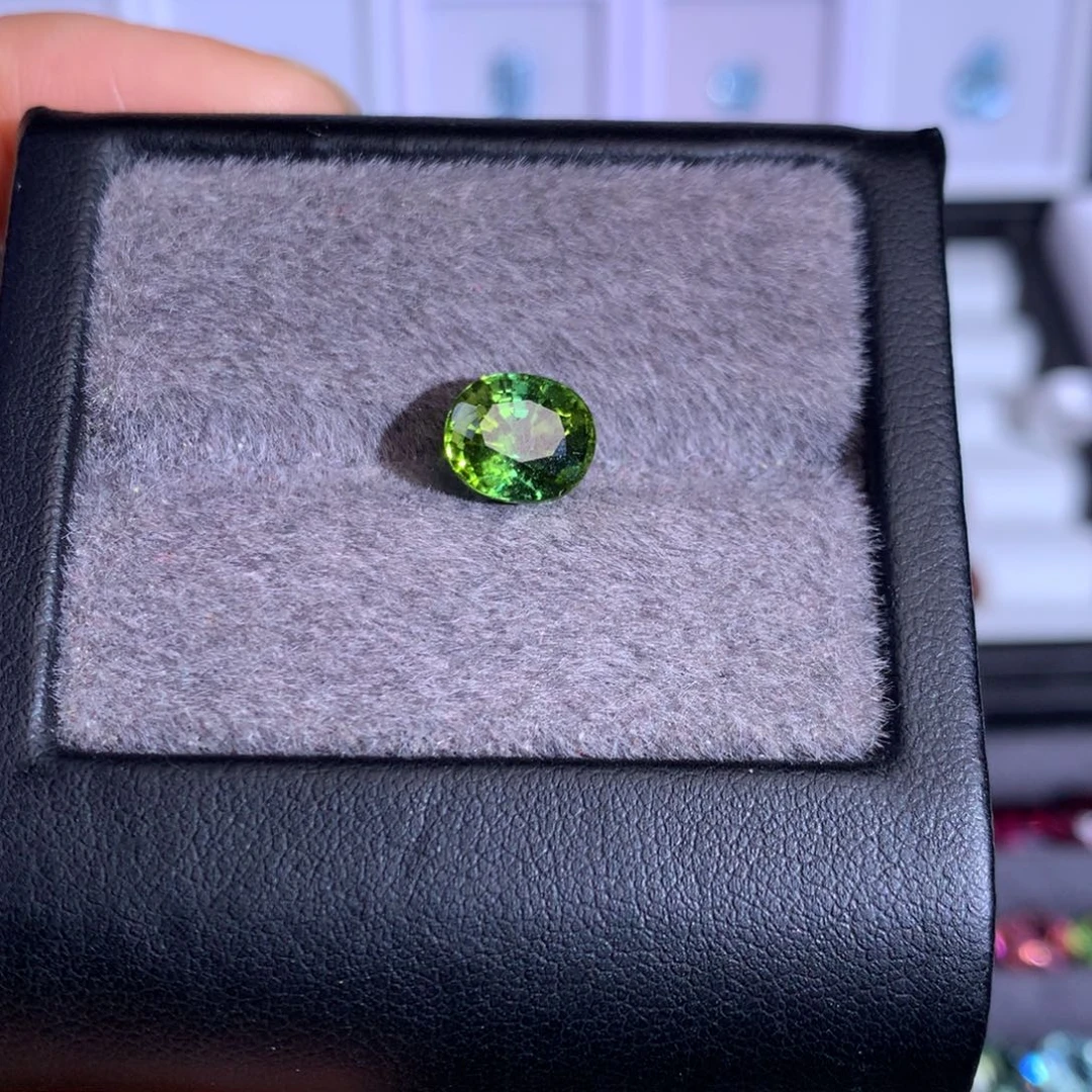 未镶嵌碧玺珠宝奇石2.735克拉