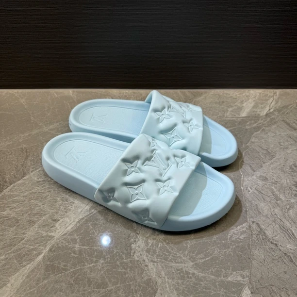 未使用 LouisVuitton/路易威登 新款配色老花压花蓝色拖鞋41-43码