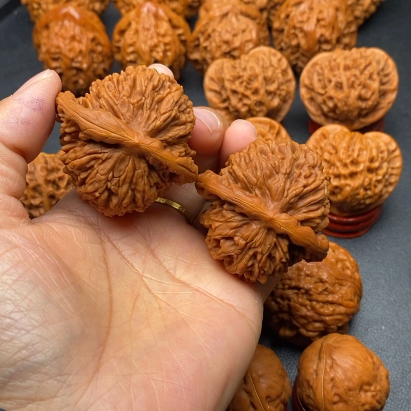 【闪购商品】文玩核桃把件45楼子