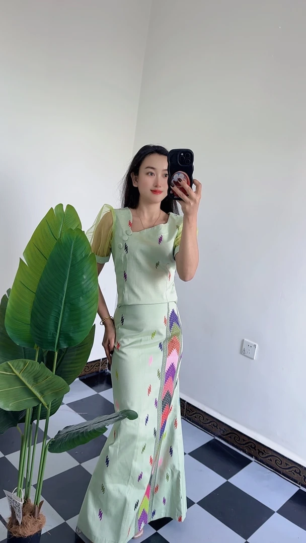 景颇成品套装时尚