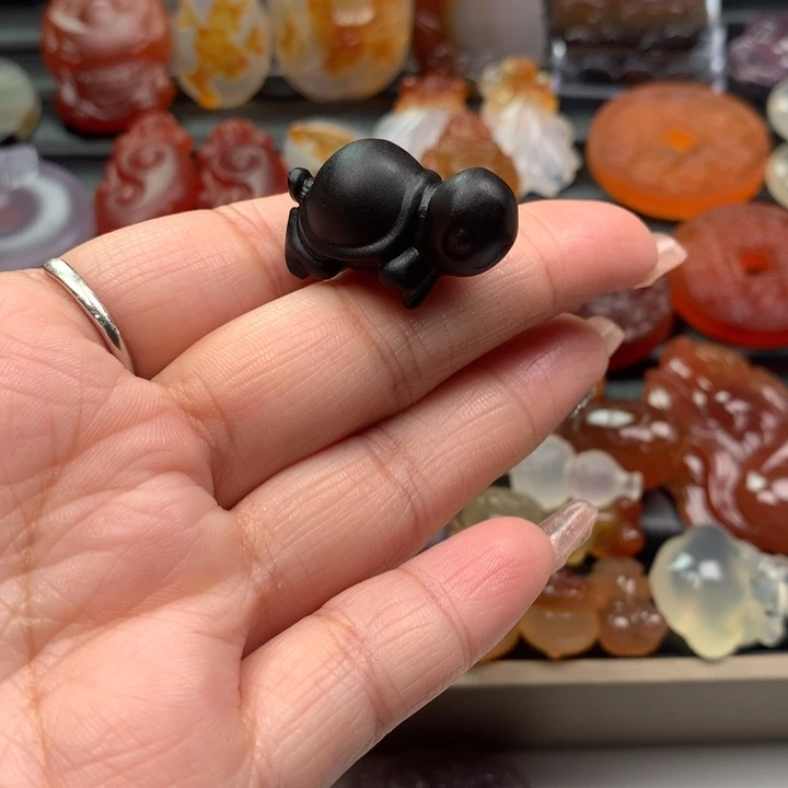 玛瑙/玉髓颈饰未镶嵌玥*