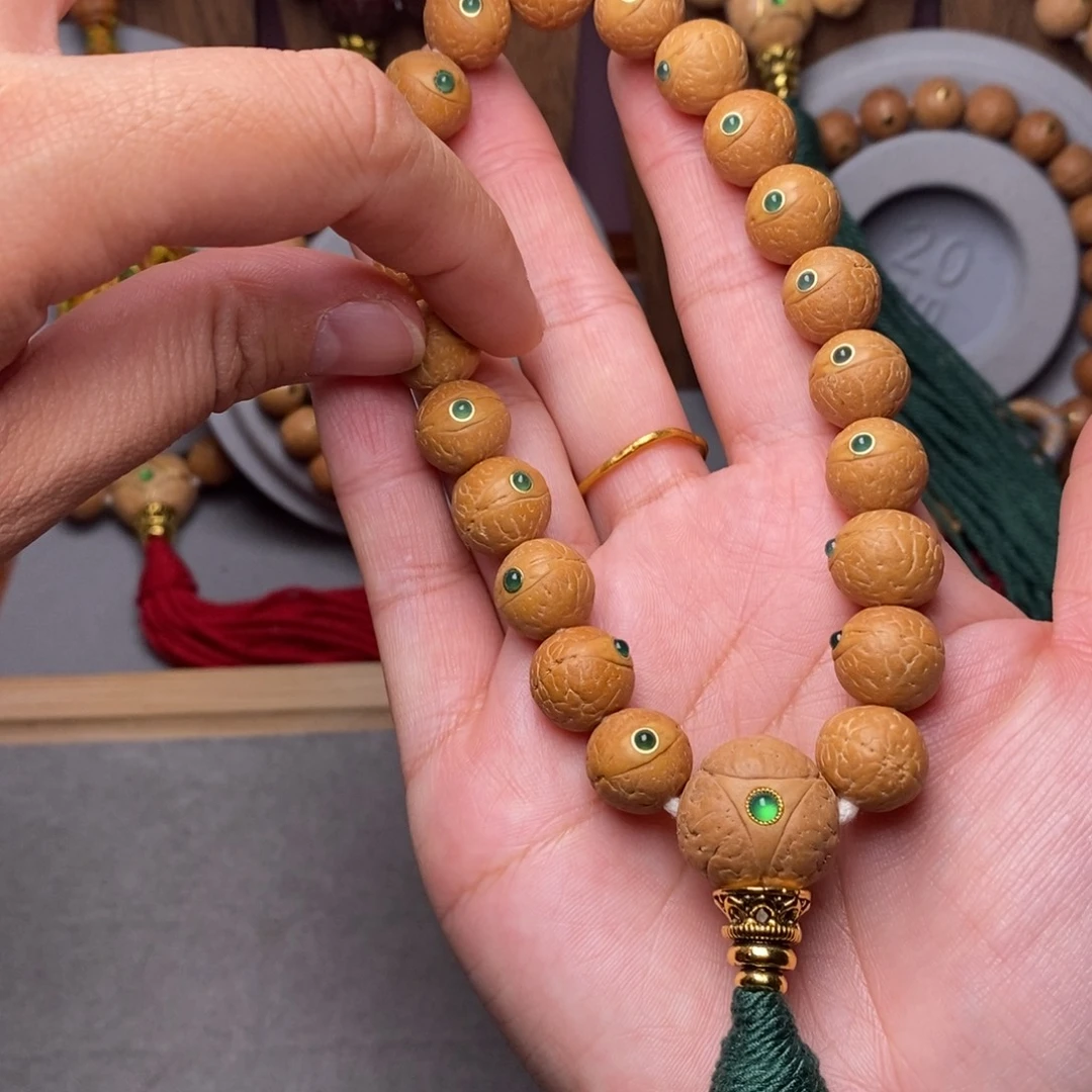 手串凤眼菩提12mm➕绿宝石