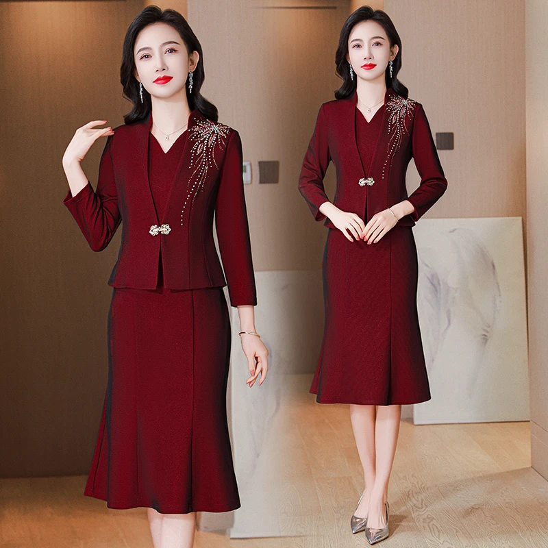 高端喜婆婆丈母娘婚宴礼服订婚妈妈装红色结婚喜服假两件连衣裙