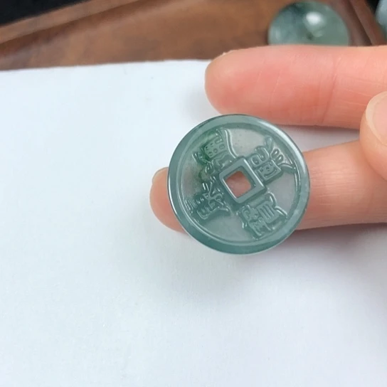 翡翠未镶嵌颈饰缅甸A货，每天1点半开播