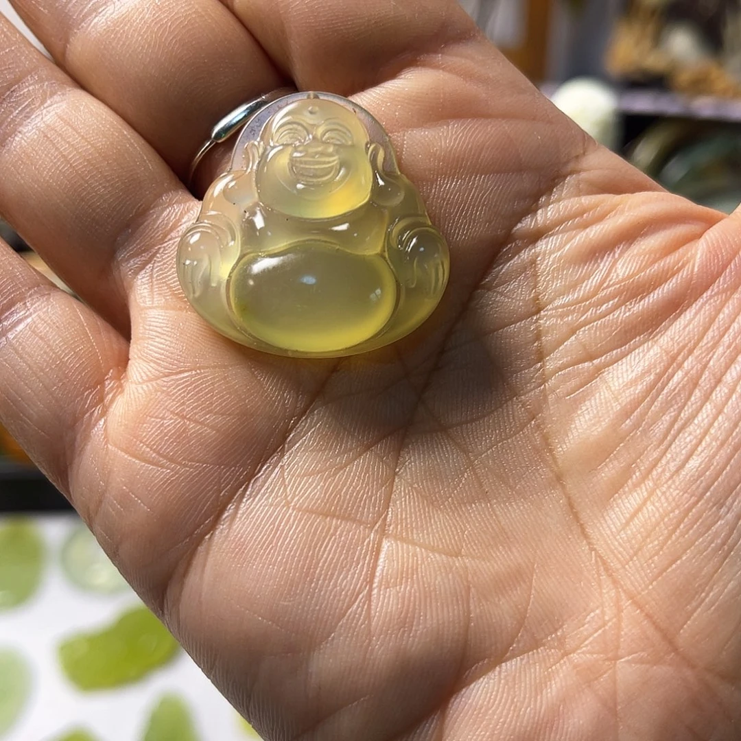 未镶嵌蛇纹石玉颈饰