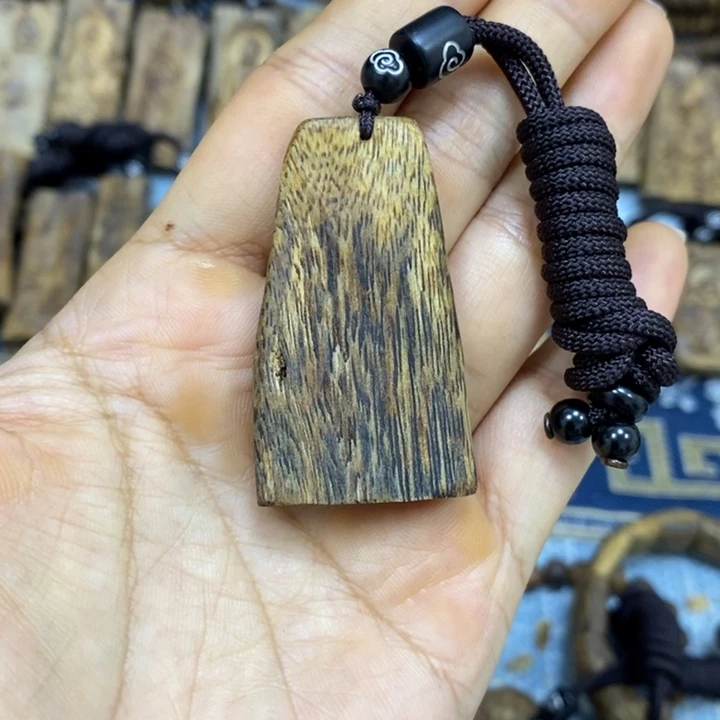 持***笑手把件沉香奇楠沉香素牌吊坠