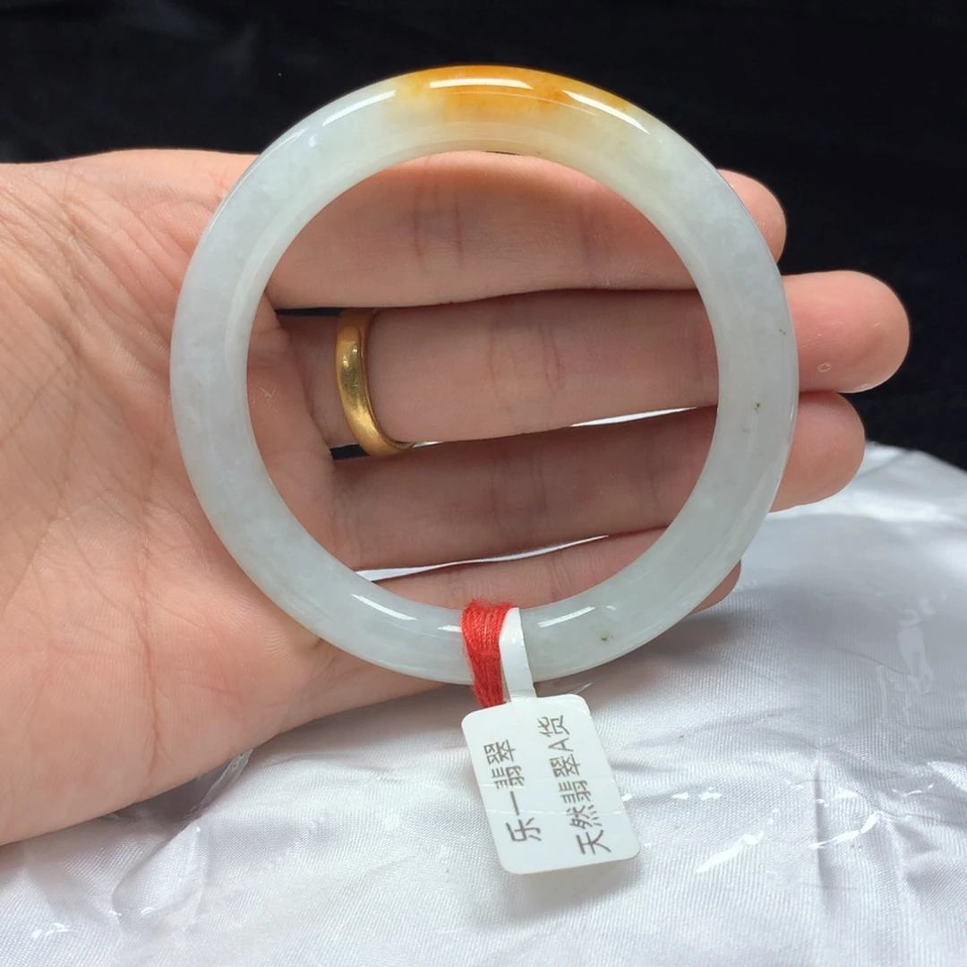 翡翠未镶嵌手镯（圆镯）55.1