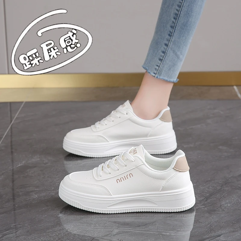 小白鞋2025新款夏季爆款百搭休闲透气厚底板鞋软底运动女鞋鞋子