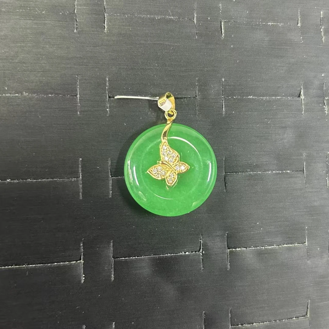 绿翠色平安扣玉石吊坠