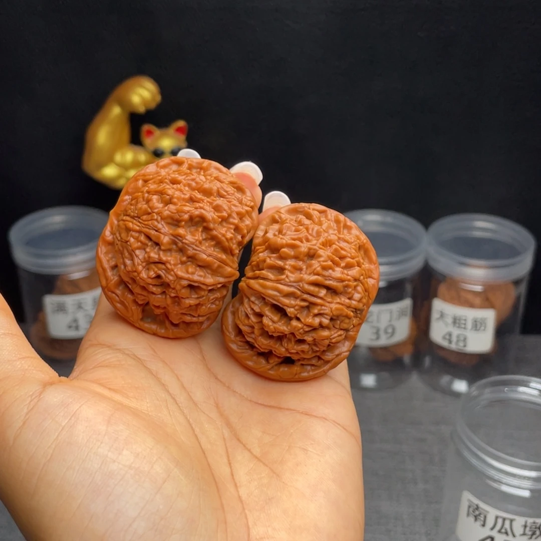 咪****文玩核桃把件毕业水龙纹