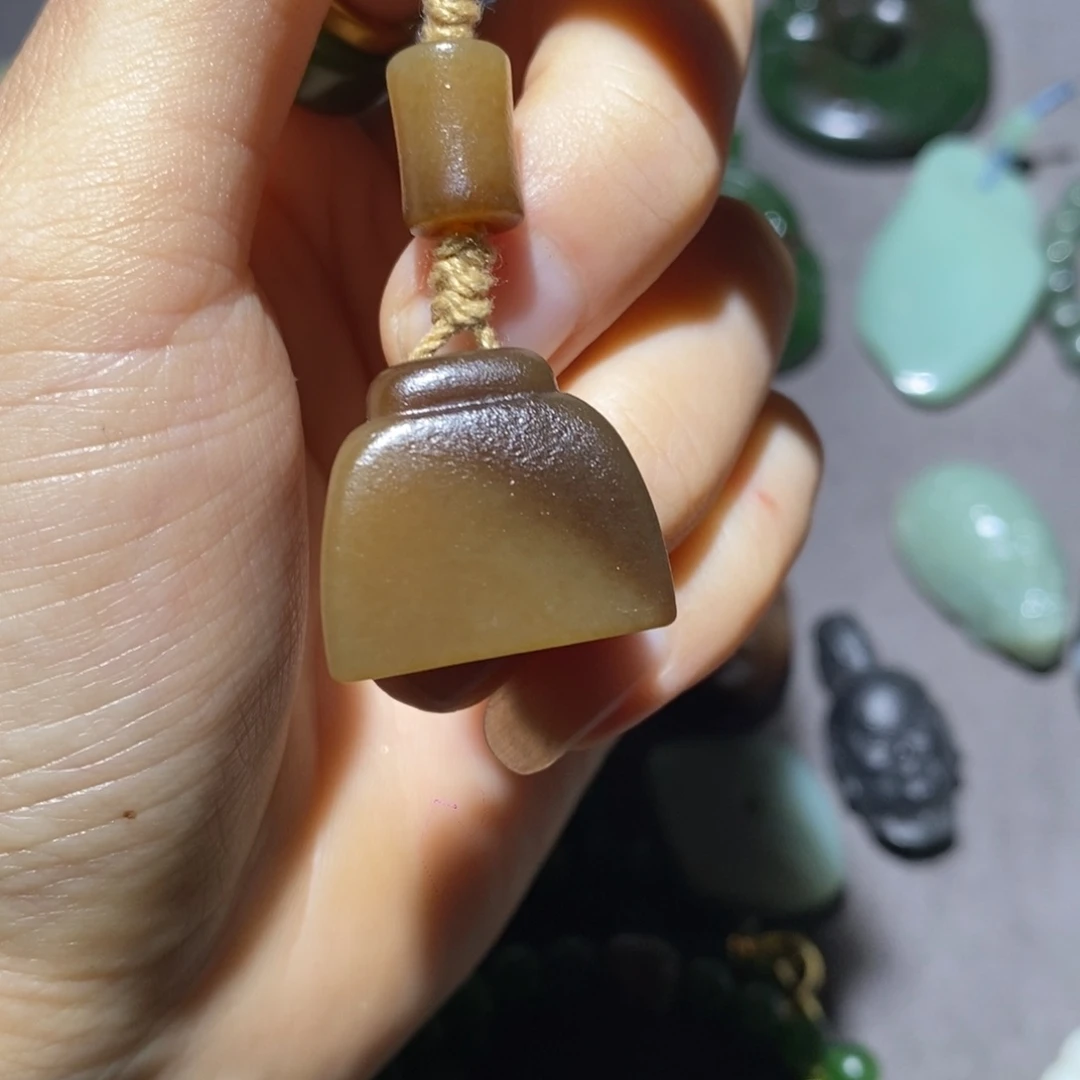 未镶嵌和田玉挂件