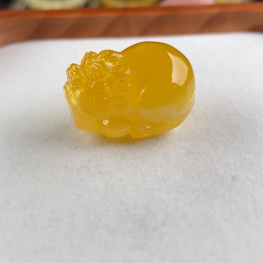 琥珀颈饰未镶嵌蜜蜡吊坠