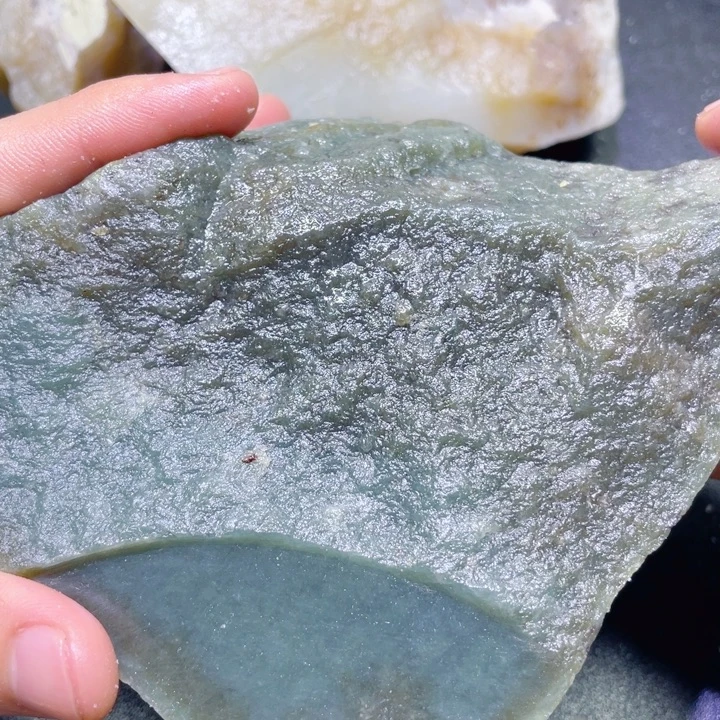 和田玉未镶嵌珠宝半成品