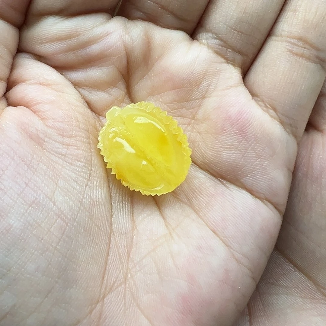 琥珀未镶嵌珠宝奇石榴莲打孔不退换