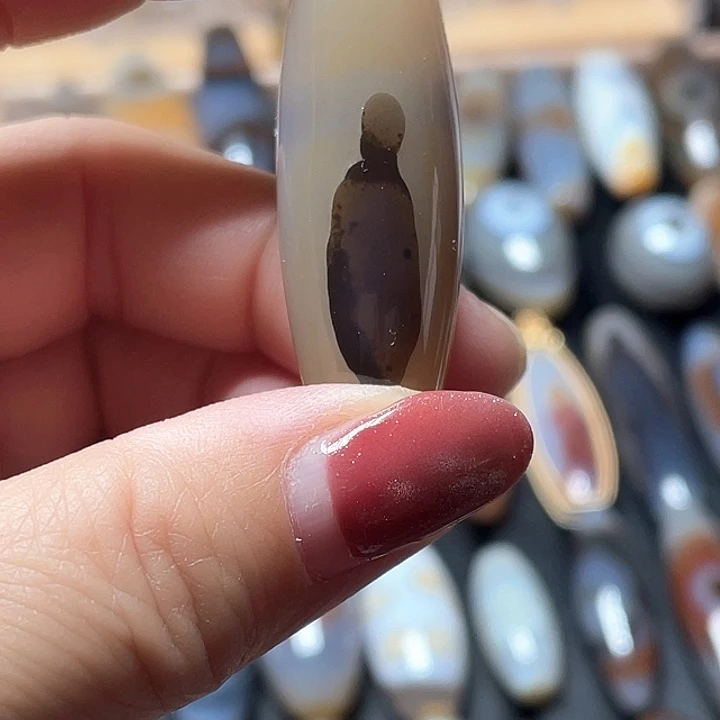 玛瑙/玉髓未镶嵌颈饰