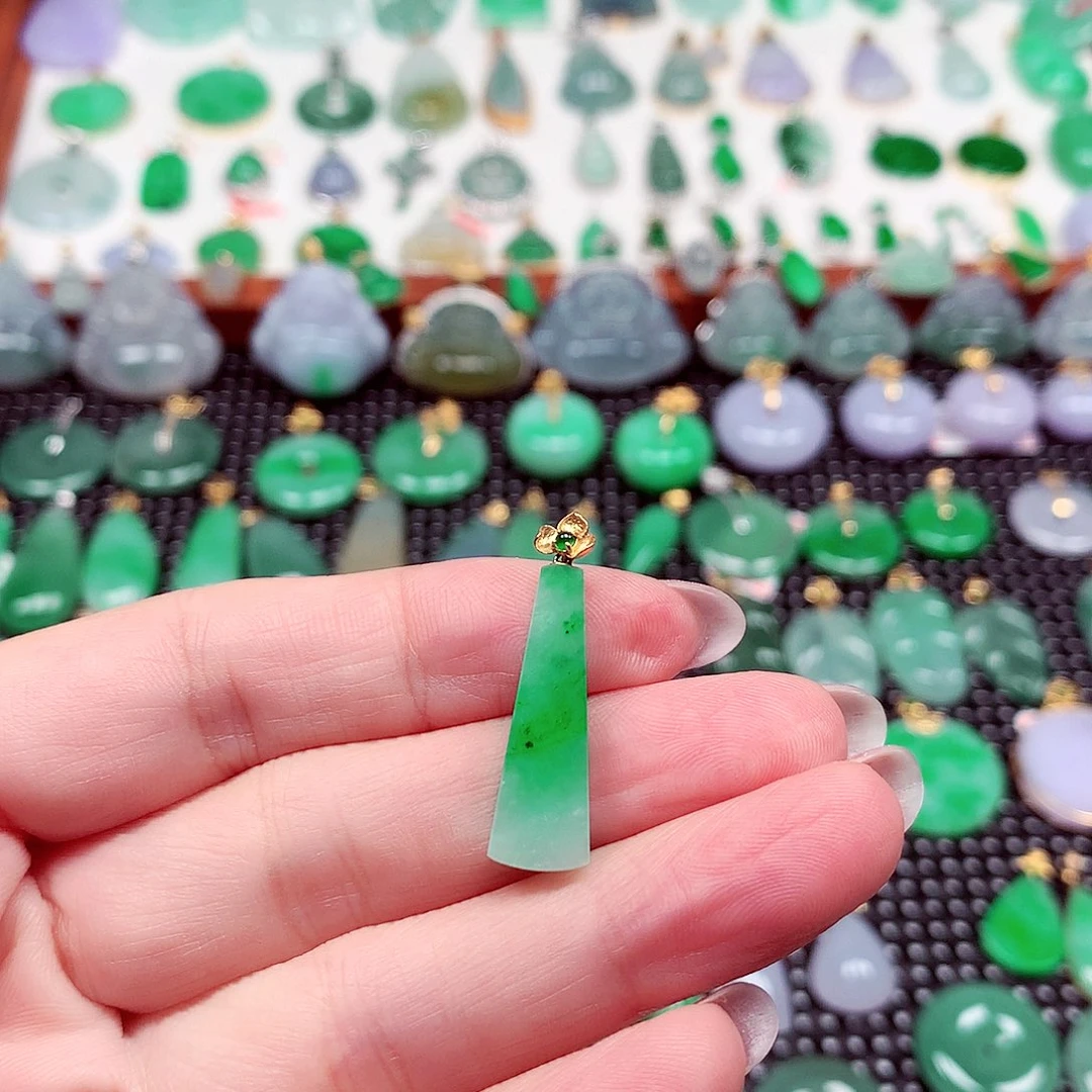 翡翠18K金镶嵌吊坠(不含链)