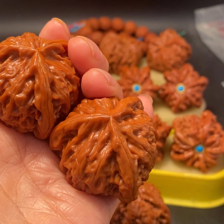 鑫***泰吊坠猴头核桃工艺核桃