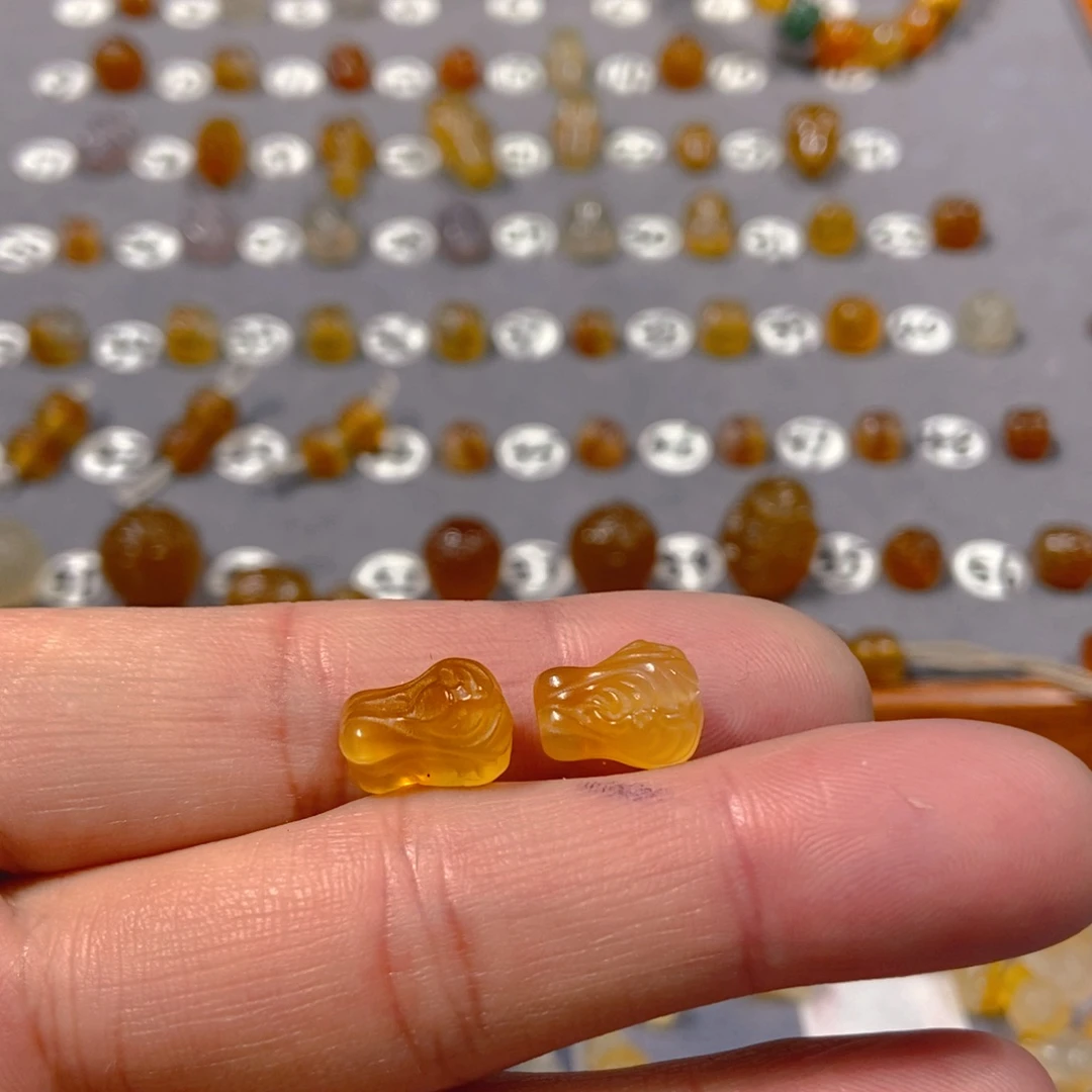 格***理玛瑙/玉髓合金颈饰白菜