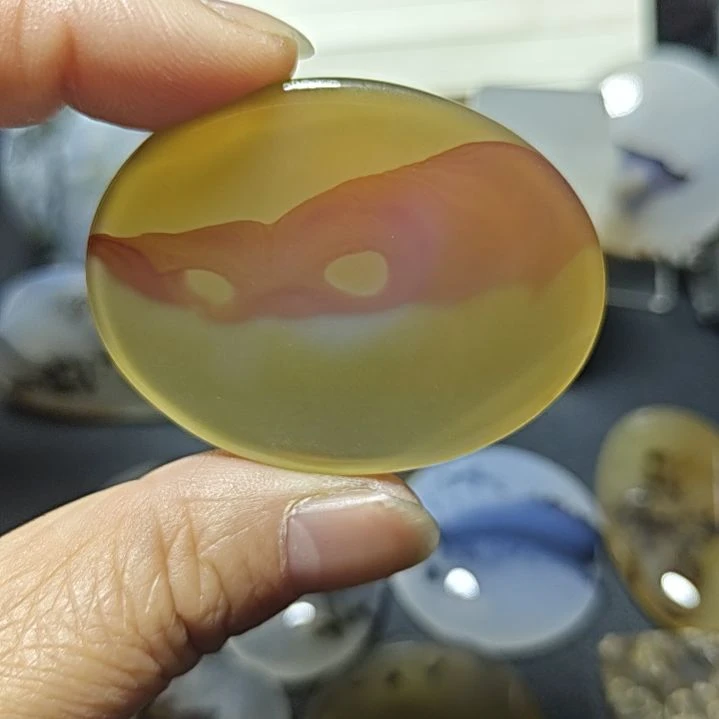 玛瑙/玉髓未镶嵌珠宝奇石