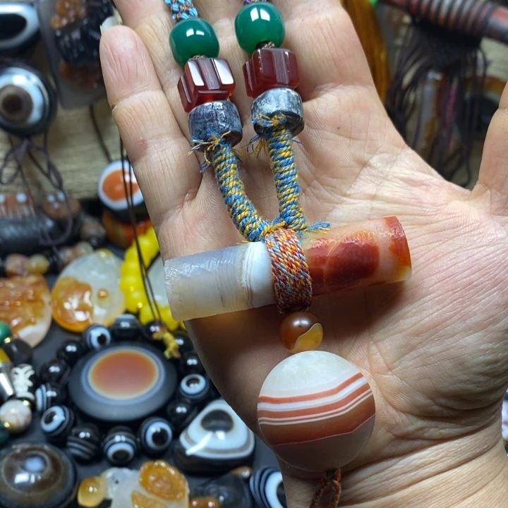 玛瑙/玉髓未镶嵌颈饰