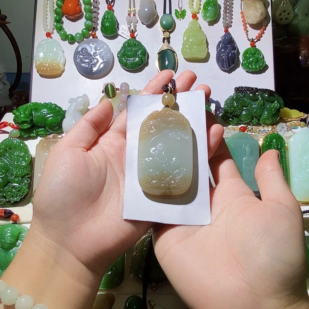 和田玉未镶嵌颈饰