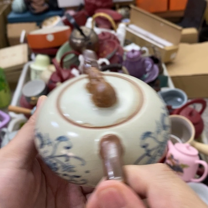 陶瓷艺术品及陶瓷壶