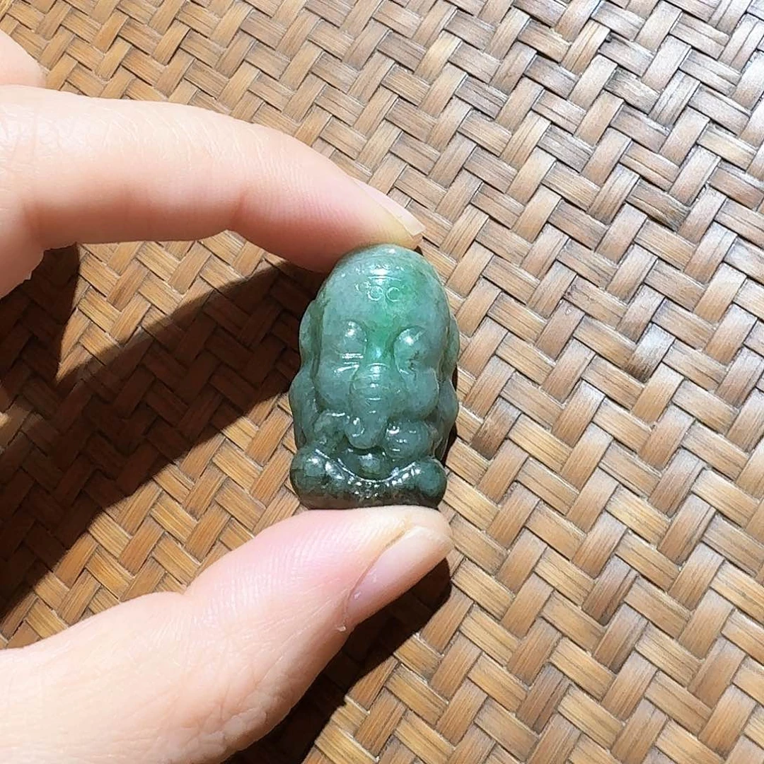 散珠翡翠暴****?个性十足
