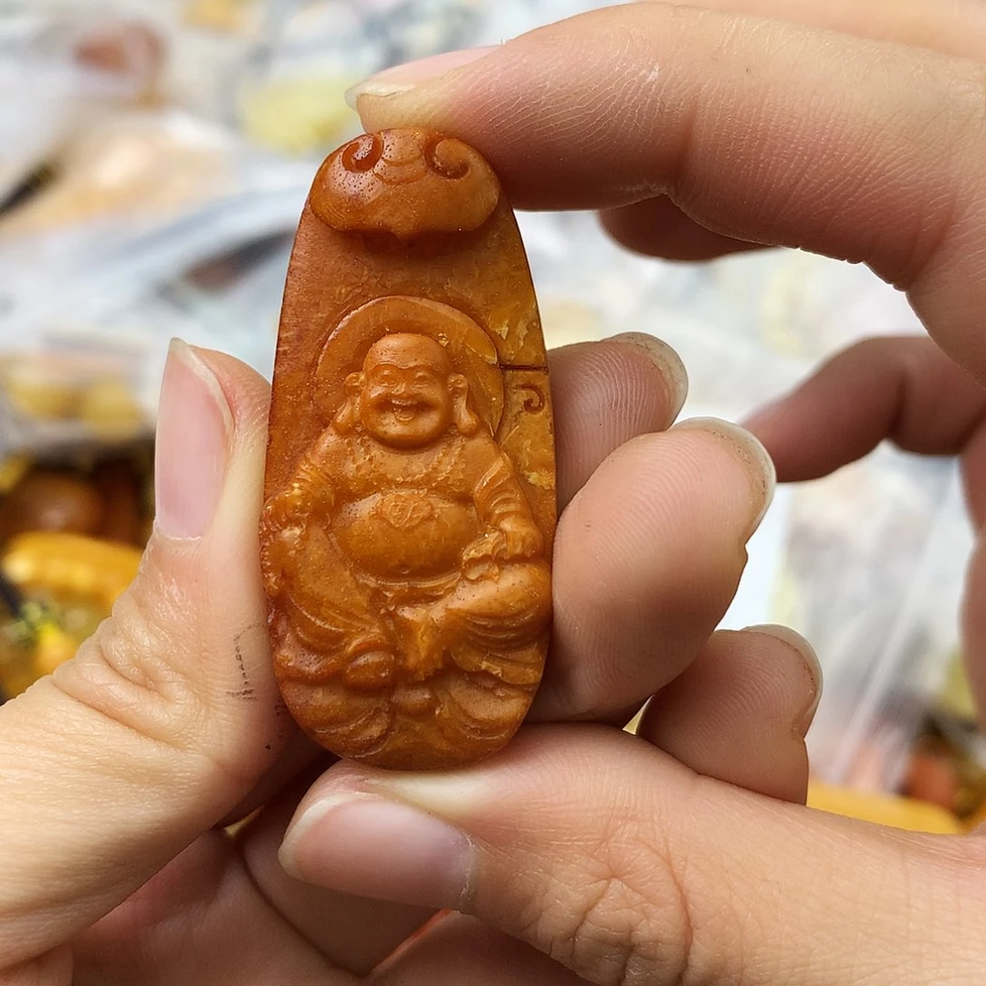 未镶嵌琥珀珠宝奇石