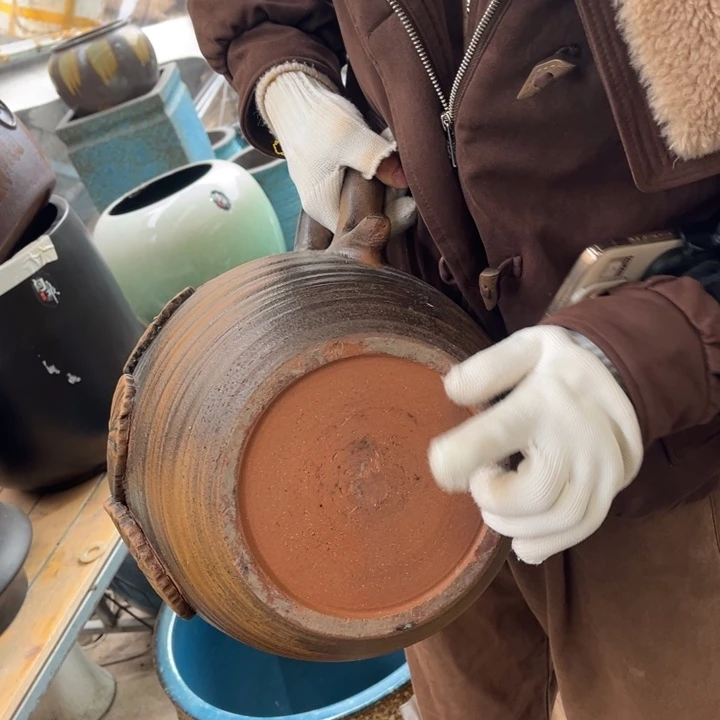 无孔 高30 楼18。