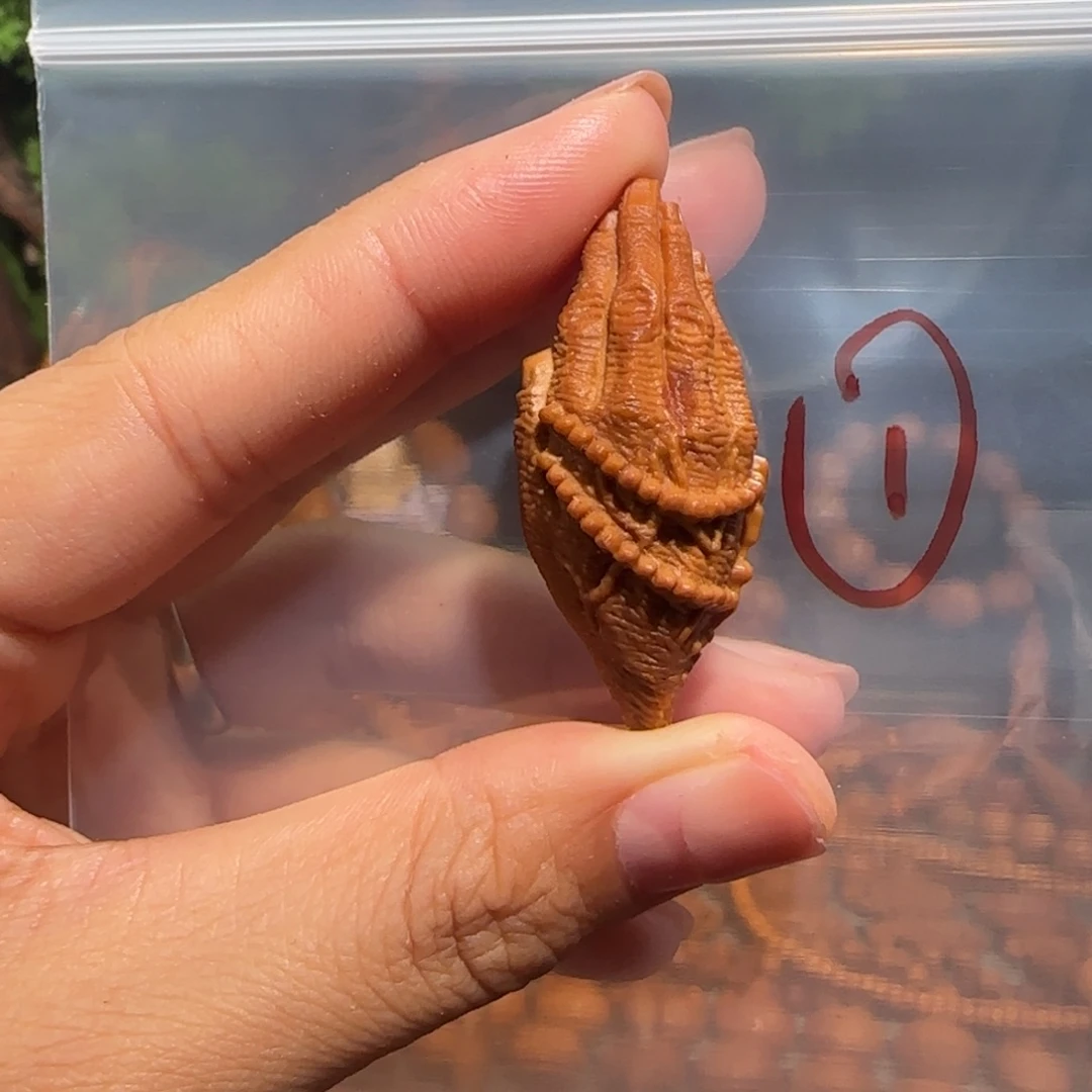 越***越手串/手链橄榄核福利待遇