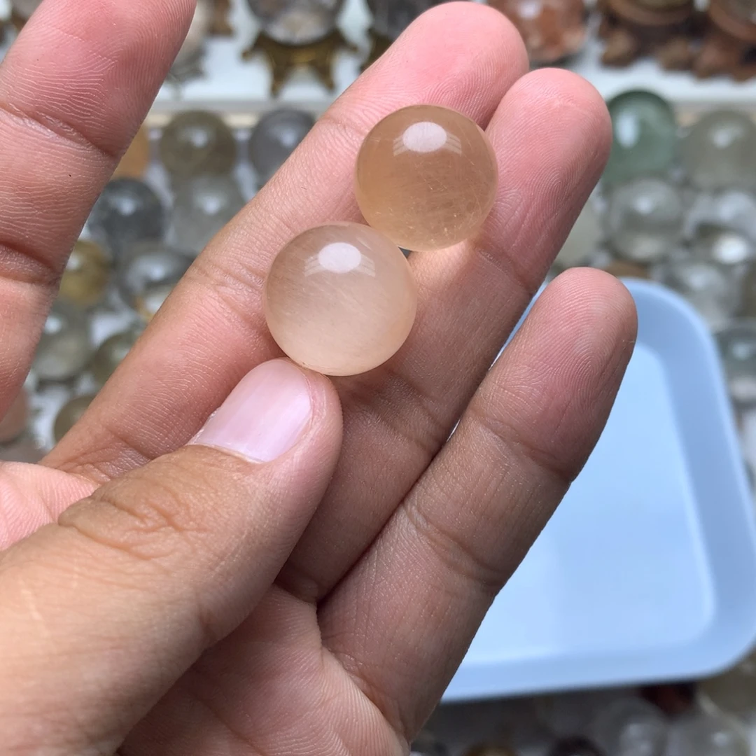 多***多未镶嵌珠宝半成品水晶兔毛球