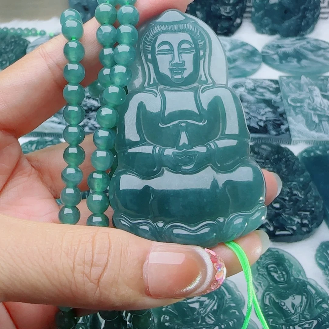 颈饰未镶嵌翡翠多样性发货天然的A货翡翠