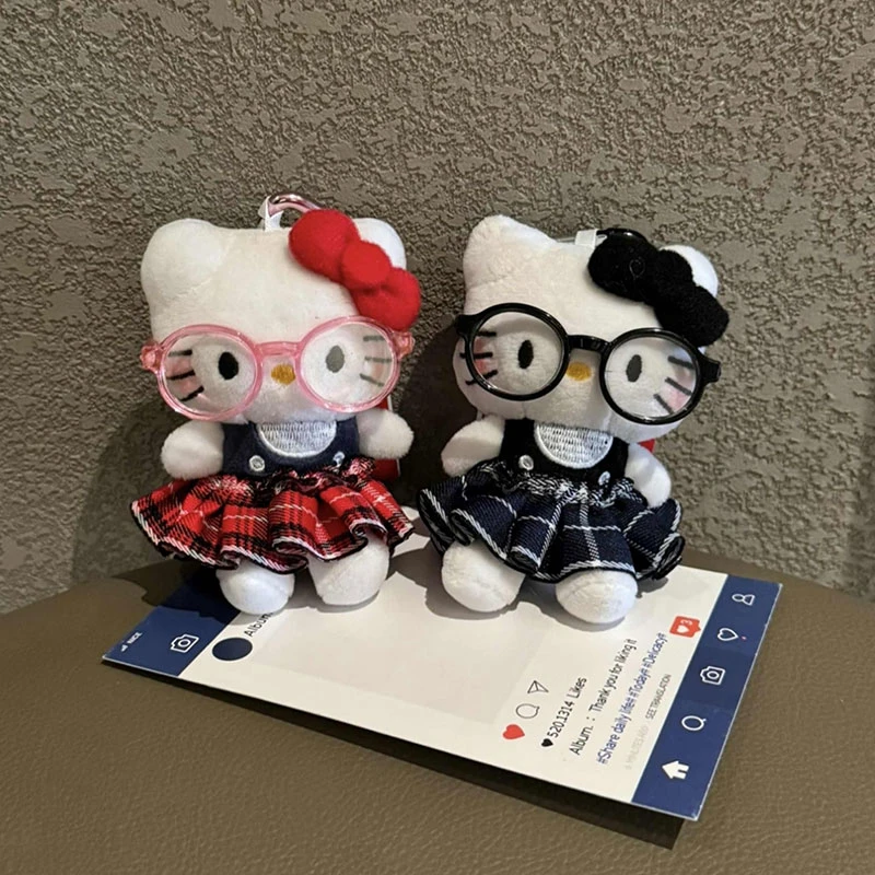 戴眼镜的hellokitty~可爱手作挂件KT公仔钥匙扣包挂玩偶生日礼物