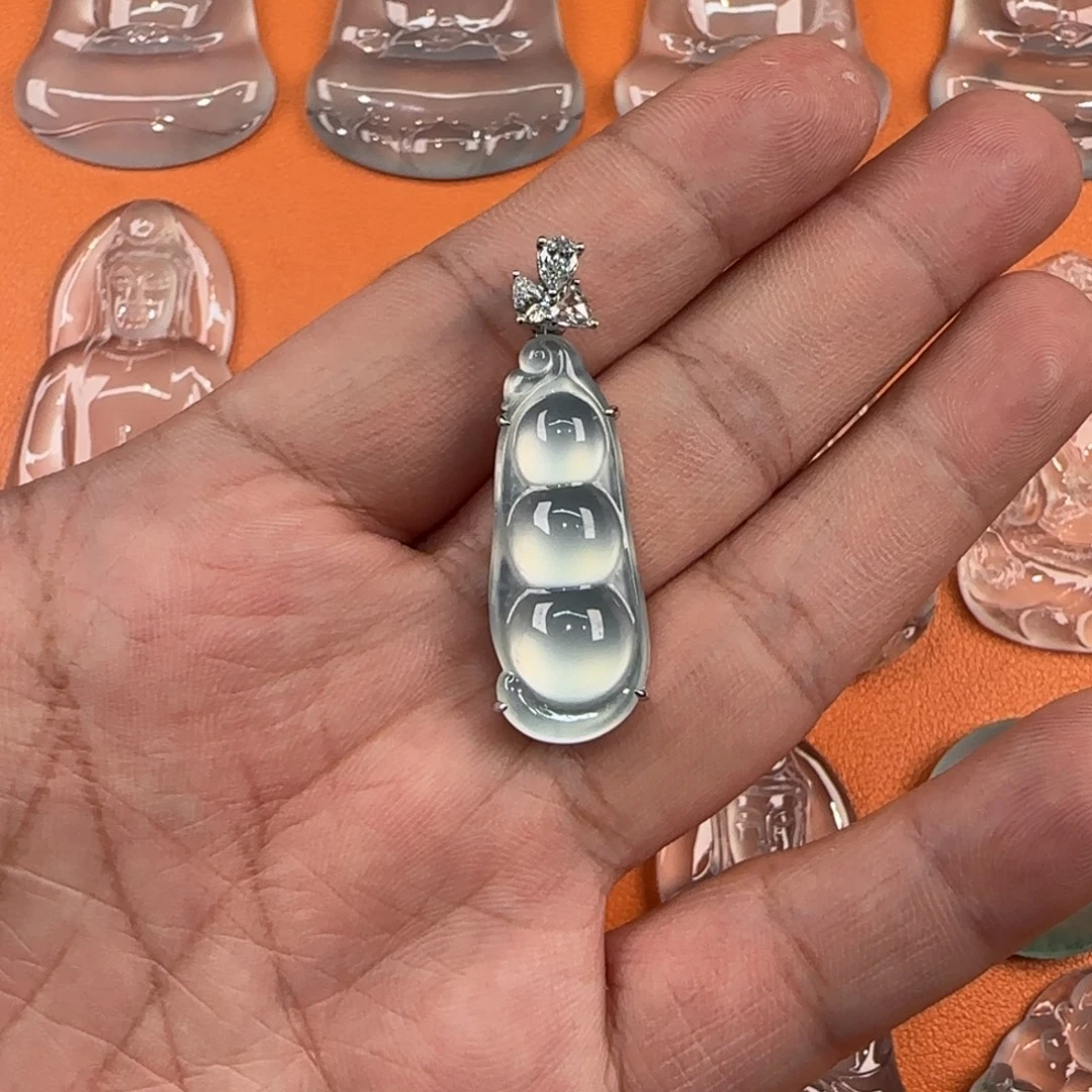 定制翡翠18K金镶嵌天然