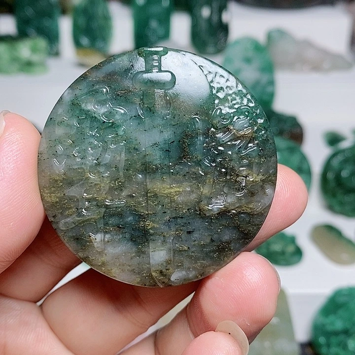 未镶嵌独山玉颈饰