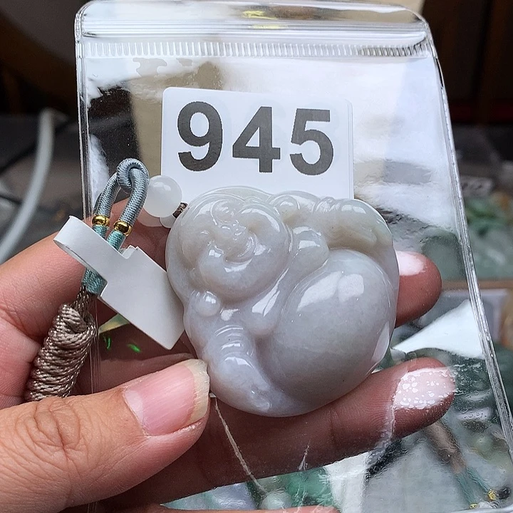 翡翠颈饰未镶嵌绿*翡翠