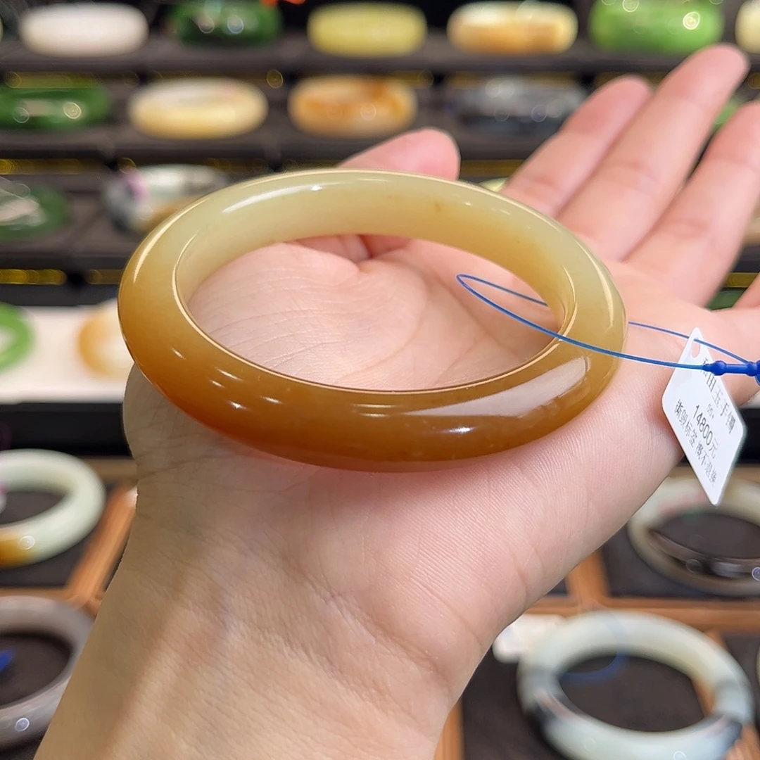 和田玉未镶嵌手镯黄糖