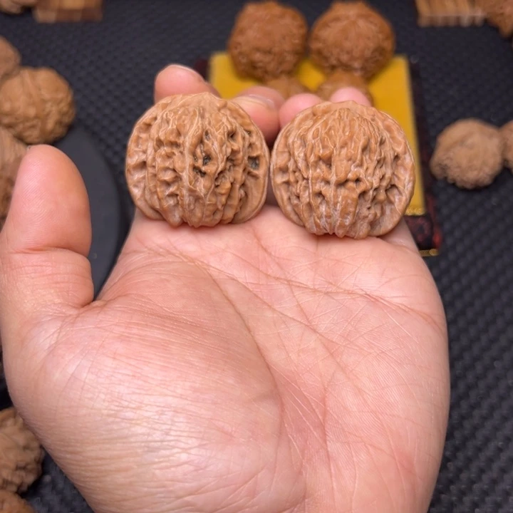 文玩核桃吊坠四座楼