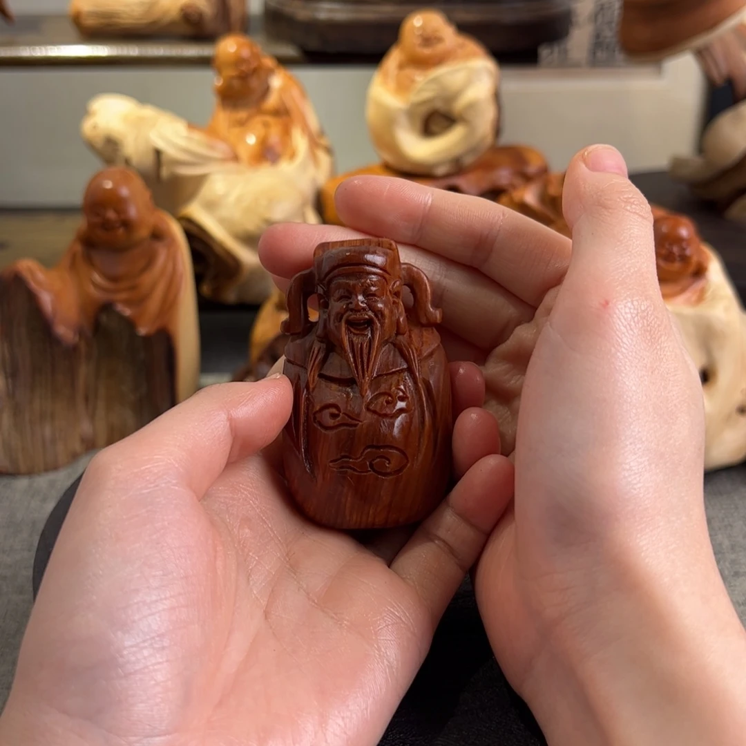 圆***8柏木（崖柏）关注一下