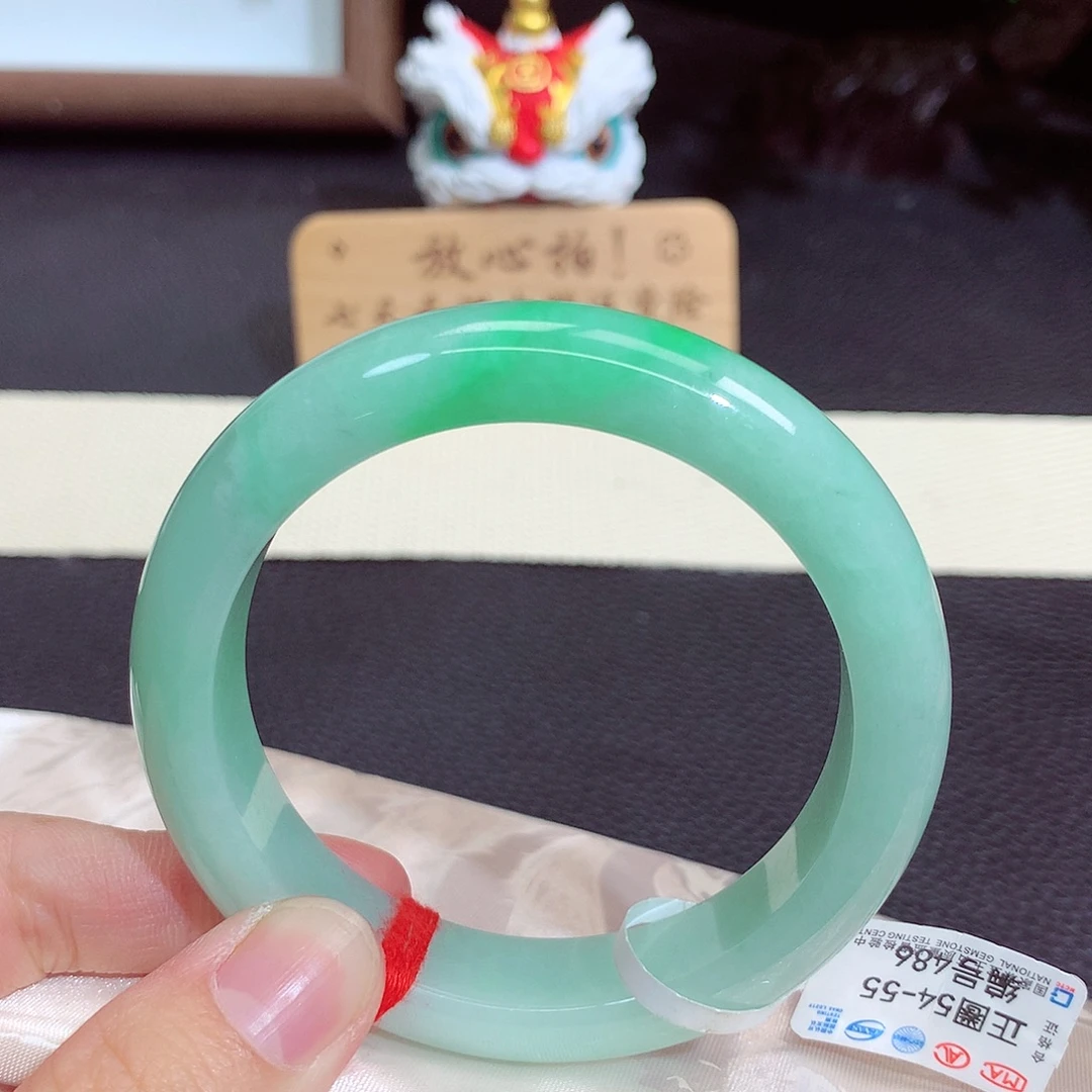 翡翠未镶嵌手镯486
