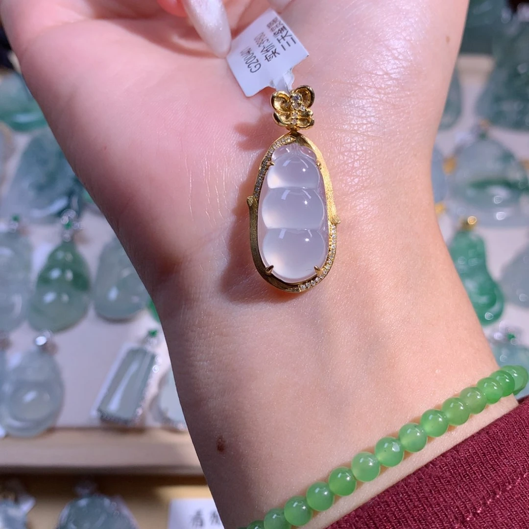 翡翠吊坠(不含链)18K金镶嵌