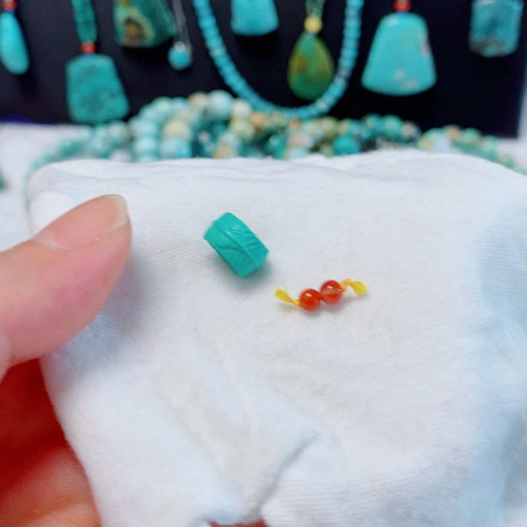 南红玛瑙未镶嵌珠宝奇石