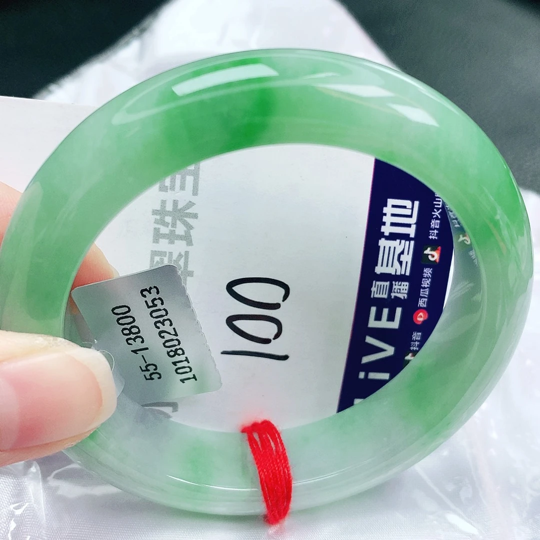 翡翠未镶嵌手镯缅甸天然A货翡翠手镯