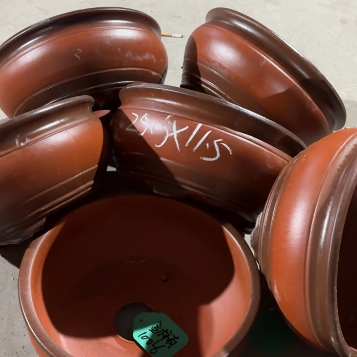 花盆紫砂100-6。 25.5-11.5。