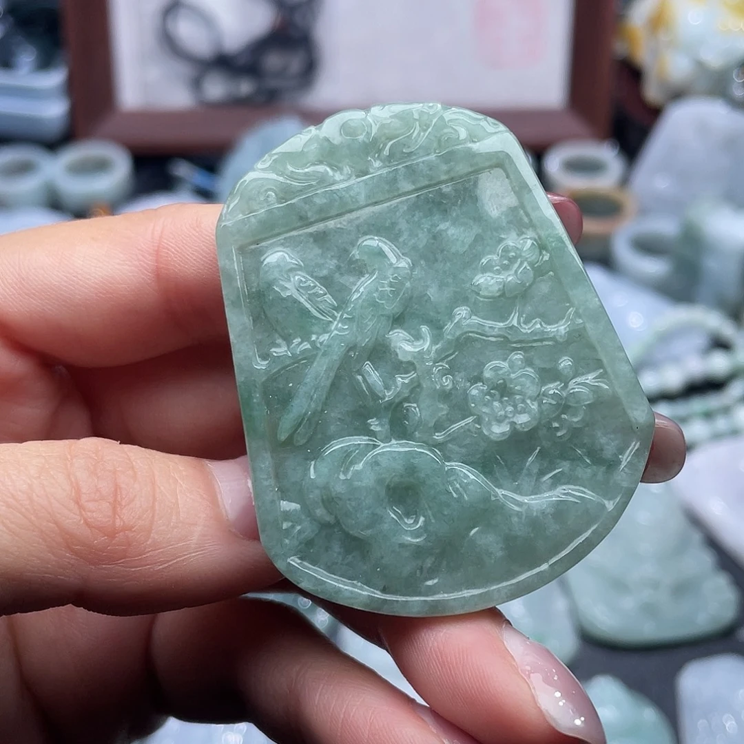 翡翠未镶嵌颈饰翡翠