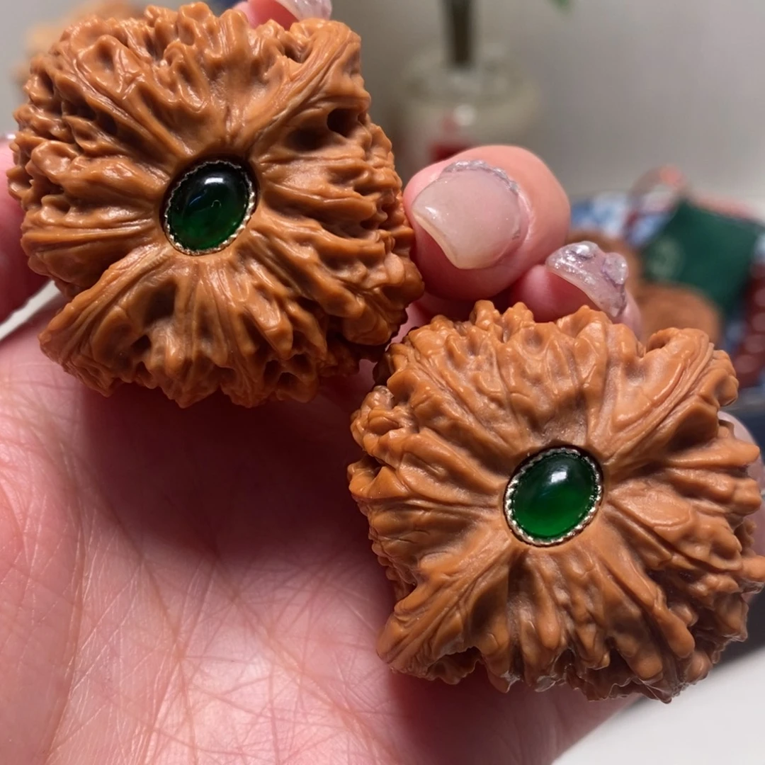 文玩核桃把件43尺寸全品南江石