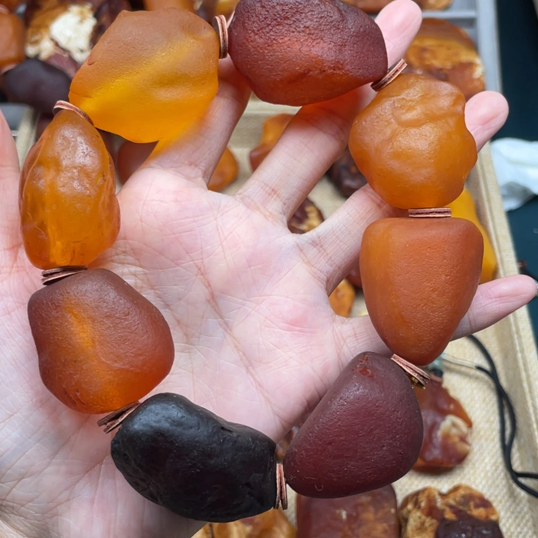 芷***芷琥珀未镶嵌珠宝奇石
